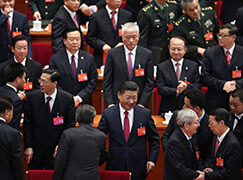 El XIX Congreso del PCCh en El último emperador.