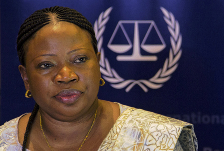 Fiscal del la Corte Penal Internacional Fatou Bensouda en una rueda de prensa en Kampala, febrero de 2015. Isaac Kasamani/AFP/Getty Images