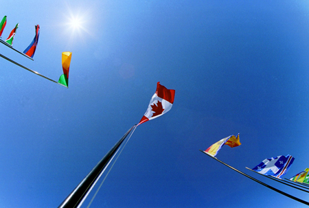 Las banderas de Canadá, Québec y New Brunswick, entre otras. Robert Labergue/AFP/Getty Images