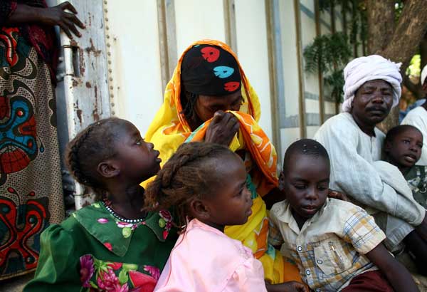 Chad: la maternidad en Chad está marcada por la enfermedad. Menos del 15% de los partos son asistidos por personal médico cualificado y una de cada catorce mujeres muere al dar a luz. En 2007 en el país vivían 18.000 mujeres embarazadas con VIH y 19.000 niños con el virus -una amplia mayoría de los cuales lo habían recibido de sus progenitoras. Getty Images