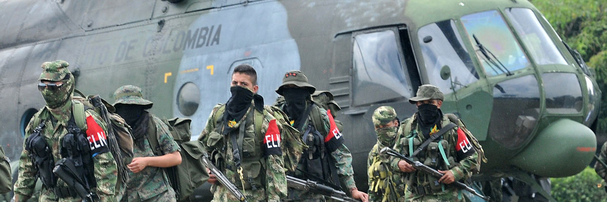 Miembros desmovilizados del ELN (Ejército de Liberación Nacional) llegan a Cali, Colombia, julio de 2013. STR/AFP/Getty Images