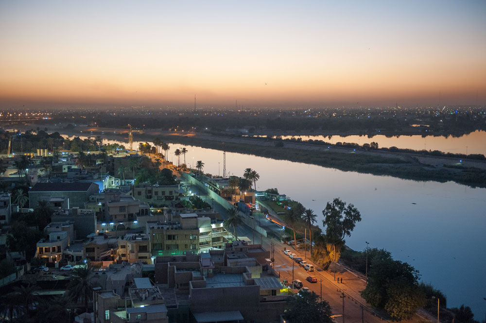 El sol se pone sobre el río Tigris, que atraviesa Bagdad. FOTO: CRISISGROUP/Julie David de Lossy
