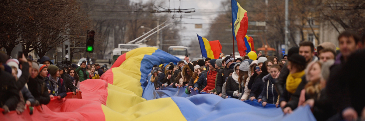 Moldavos se manifiestan en las calles de Chisinau en contra de lo que consideran unas elecciones presidenciales más organizadas. Daniel MiHailescu/AFP/Getty Images