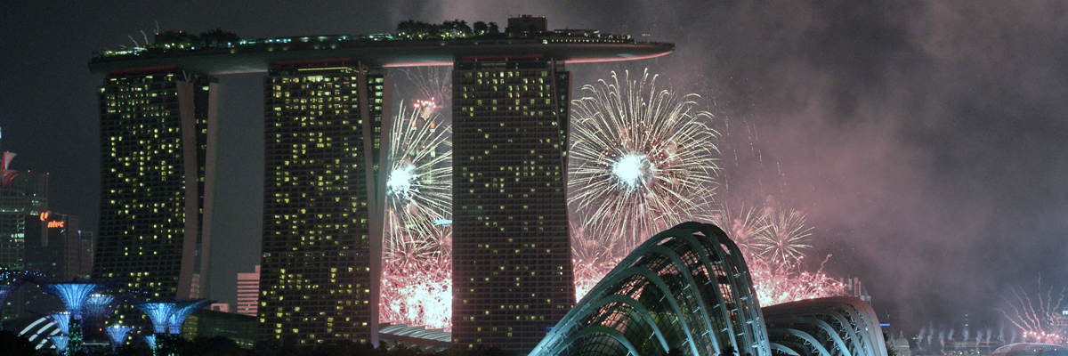 Fuegos artificiales durante una celebración previa por el 50 aniversario de la independencia del país, agosto 2015. Roslan Rahman/AFP/Getty Images