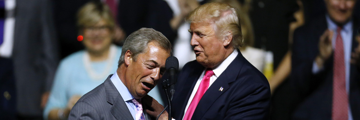 El presidente electo de Estados Unidos, Donald Trump, junto al líder del Partido de la Independencia de Reino Unido, Nigel Farage, en EE UU. (Jonathan Bachman/Getty Images)