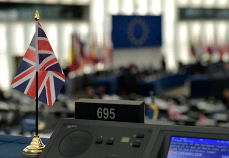 Bandera de Reino Unido durante una sesión del Parlamento Europeo en Estrasburgo, Francia. (Patrick Hertzog/AFP/Getty Images)