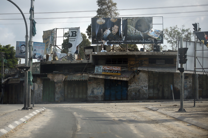 Una calle de Gaza vacía tras el inicio de la incursión militar terrestre de Israel. (Thomas Coex/AFP/Getty Images)