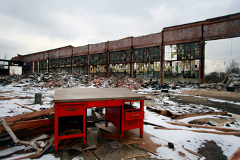 Detroit se declaró en bancarrota. En la foto, una planta automovilística en ruinas. (Joshua Lott/Getty Images)