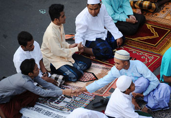 Musulmanes en Surabaya, Indonesia (Robertus Pudyanto/Getty Images)