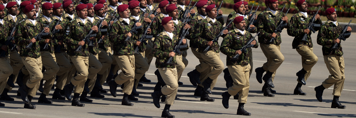 Soldados paquistaníes desfilando, Islamabad , marzo de 2015. Aamir Quereshi/AFP/Getty Images