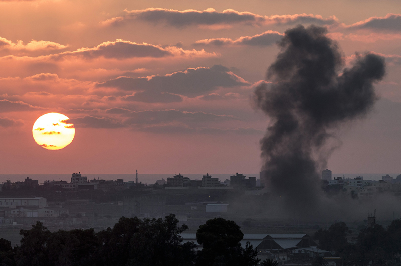 Panorámica de la Franja de Gaza desde territorio israelí tras un ataque. (Jack Guez/AFP/Getty Images)