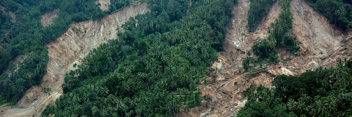 Vista de la Isla de Sumatra, Indonesia, tras el terremoto de 2009 (Alvian/AFP/Getty Images)
