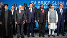 ¿Por qué la UE debe cooperar con los BRICS y África para hacer la transición energética?