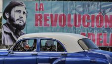 ‘Fidelismo’ y ‘franquismo’: el falso mito de la transición española
