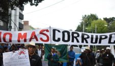 Guatemala: nueva sangre, viejos vicios